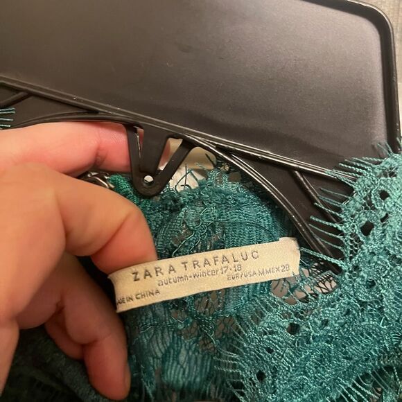 Zara 2017/2018 Winter Collection Green Lace Tank - Picture 4 of 10